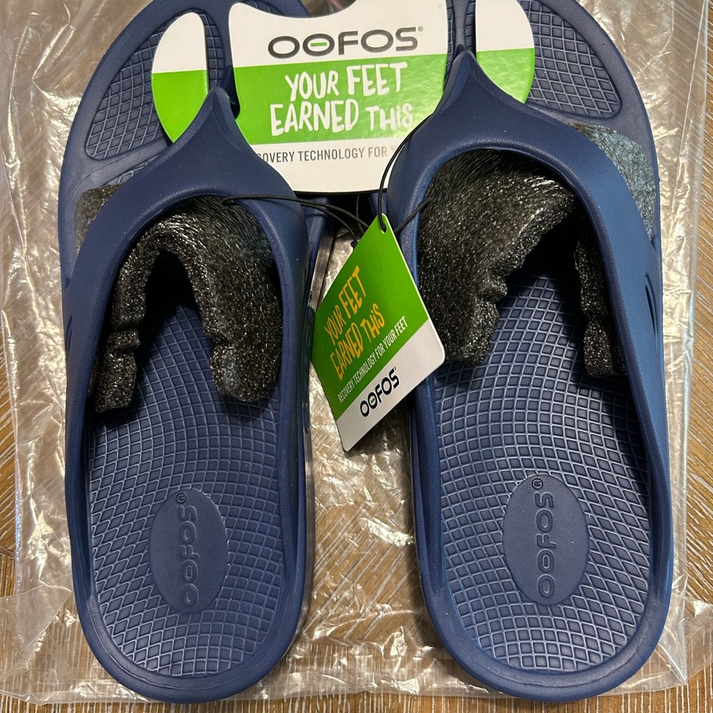 OOFOS Blue Sandals Slip-On Comfort Recovery women’s 10 men’s 8